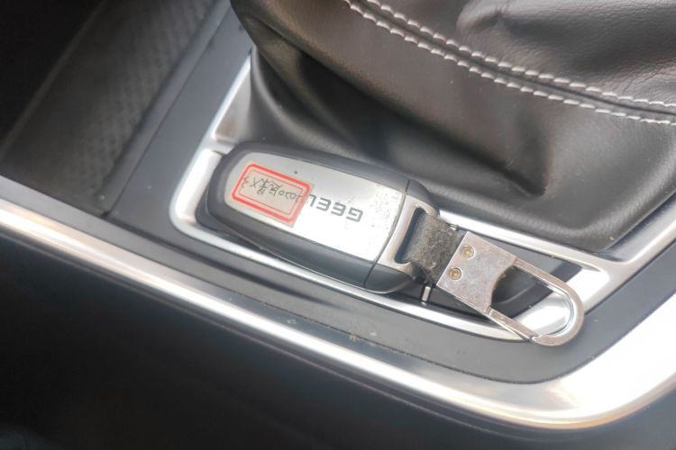 Vision X3 2020 car image #11