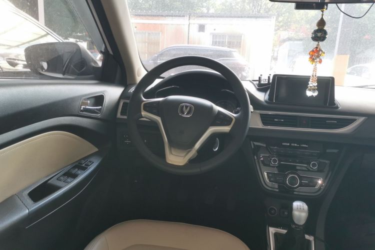 长安 悦翔V7 2015 汽车图片 #11