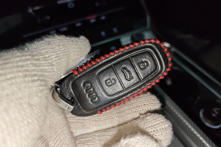 Audi A6L New Energy 2020 car image #11