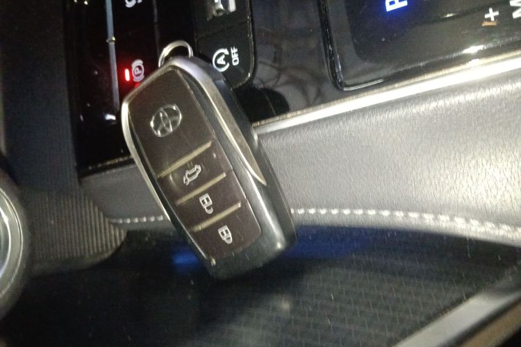 丰田 威飒 2023 汽车图片 #11