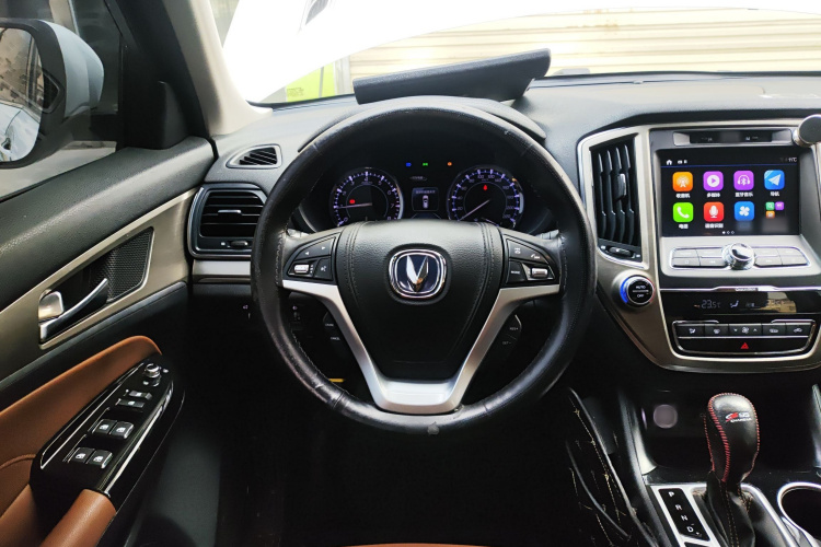 Changan CS95 2018 car image #11