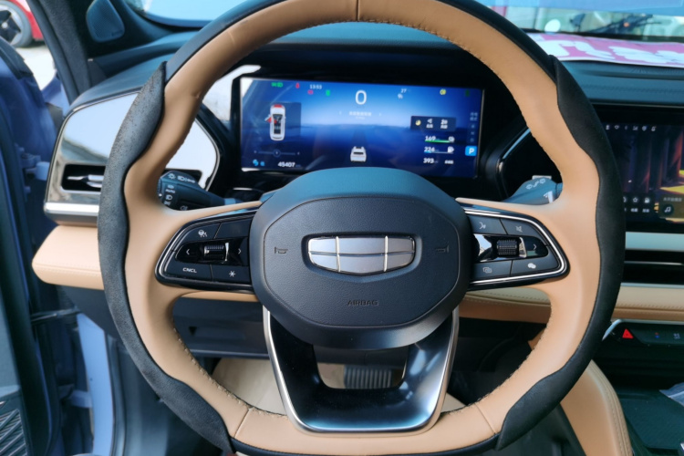 GEELY Monjaro EREV 2023 car image #11