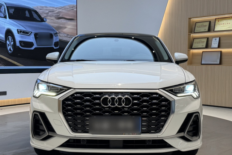Audi Q3 Sportback 2021 car image #11