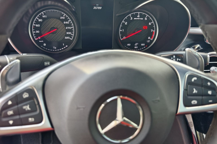 Mercedes-Benz C AMG 2018 image de voiture #11