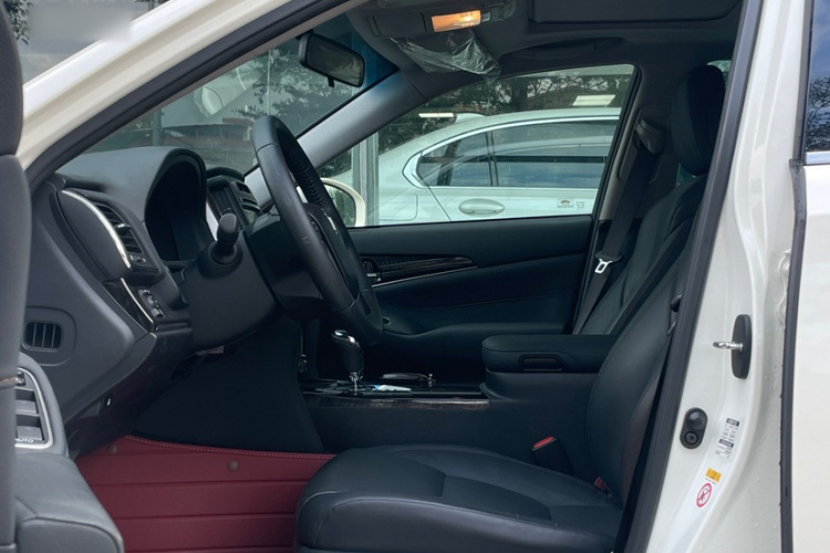 丰田 皇冠 2017 #11 丰田 皇冠 2017 汽车图片 #11