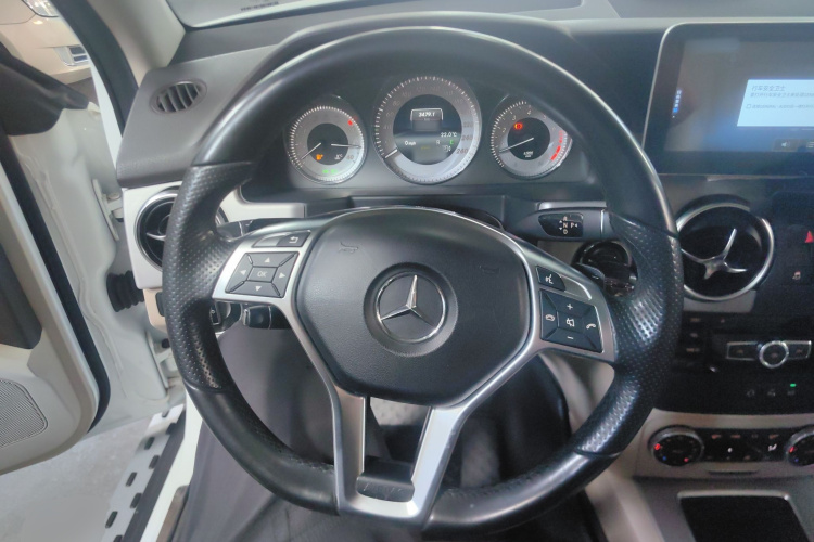 Mercedes-Benz GLK Class 2015 immagine di auto #11