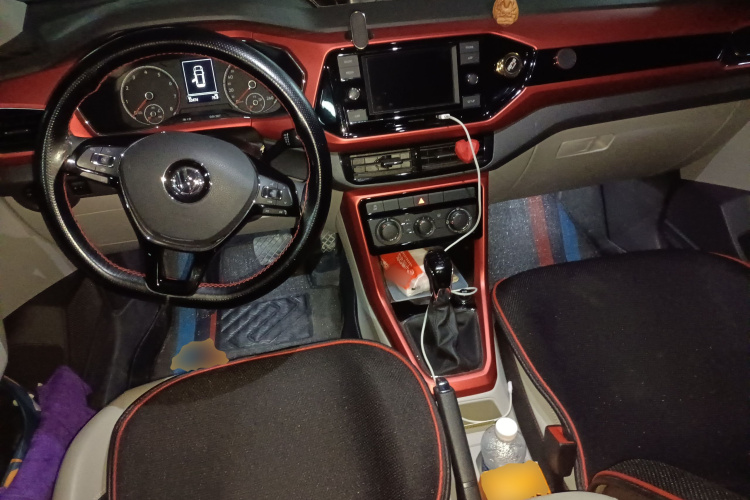 Volkswagen T-Cross 2019 #11 Volkswagen T-Cross 2019 car image #11