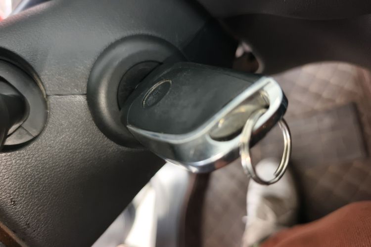 MG 3 2017 car image #11