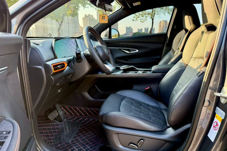 Changan UNI-T 2023 car image #11