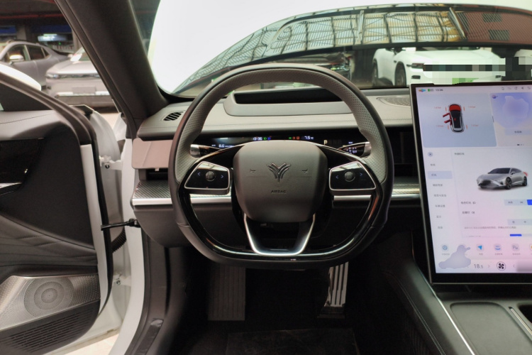 哪吒汽车 哪吒S猎装 2025 #11 哪吒汽车 哪吒S猎装 2025 汽车图片 #11