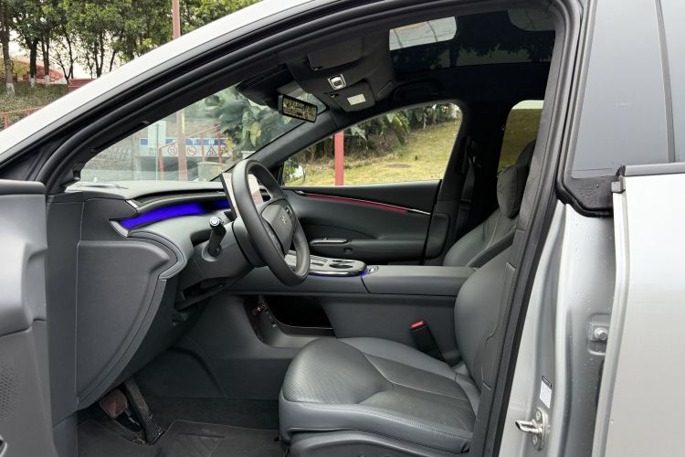 小鹏 2025 汽车图片 #11