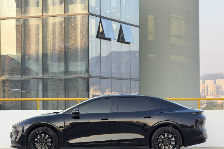 极氪 极氪007 2024 汽车图片 #11