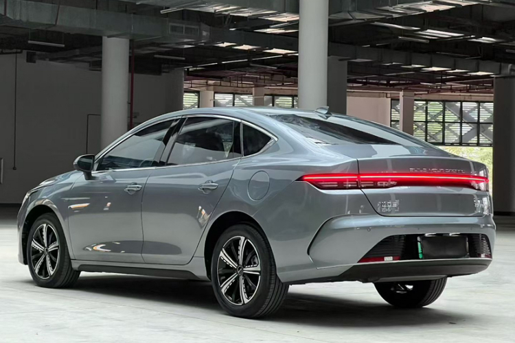 BYD Destroyer 05 2023 car image #11