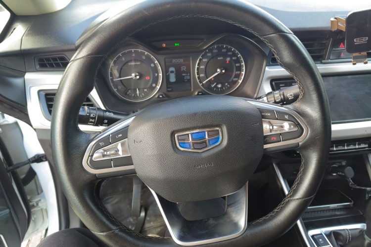 Vision X3 2019 car image #11