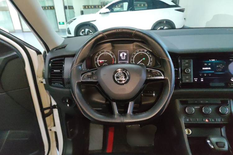 Skoda Kodiaq 2020 car image #11