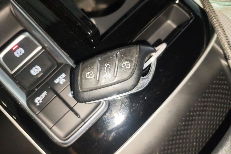 Roewe i6 MAX New Energy 2021 imagen de coche #11