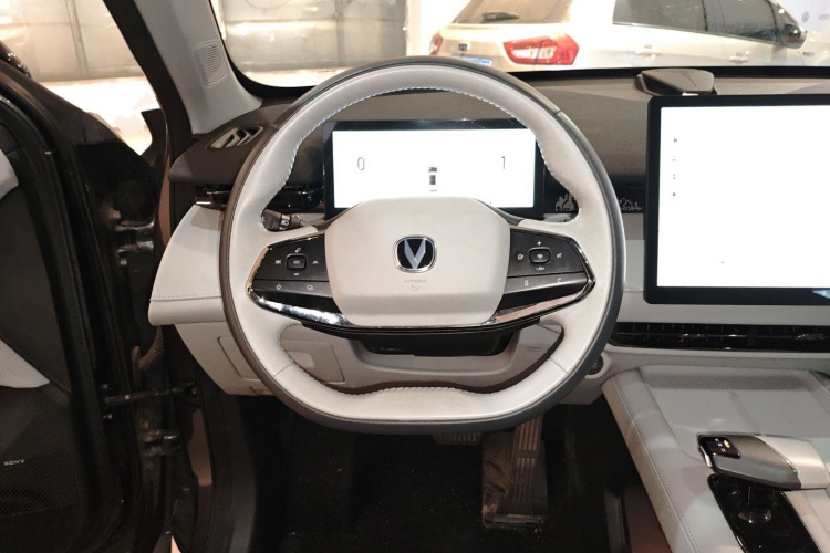 Changan UNI-Z PHEV 2024 #11 Changan UNI-Z PHEV 2024 car image #11