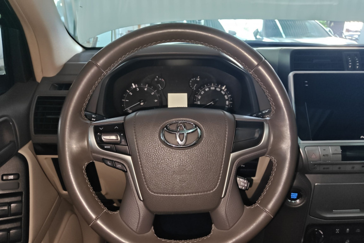 Toyota 2018 car image #11