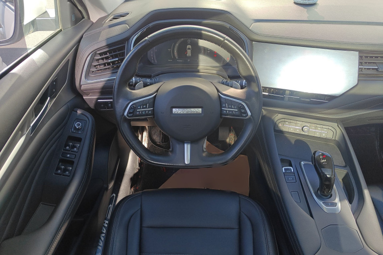 Haval F7 2018 car image #11