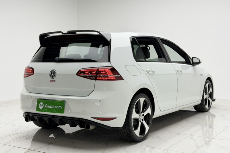 Volkswagen GolfGTI 2017 #11 Volkswagen GolfGTI 2017 car image #11