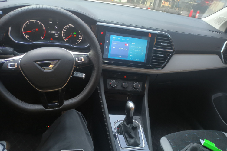 VS5 2024 car image #11