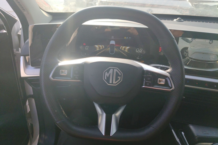 MG ONE 2023 car image #11