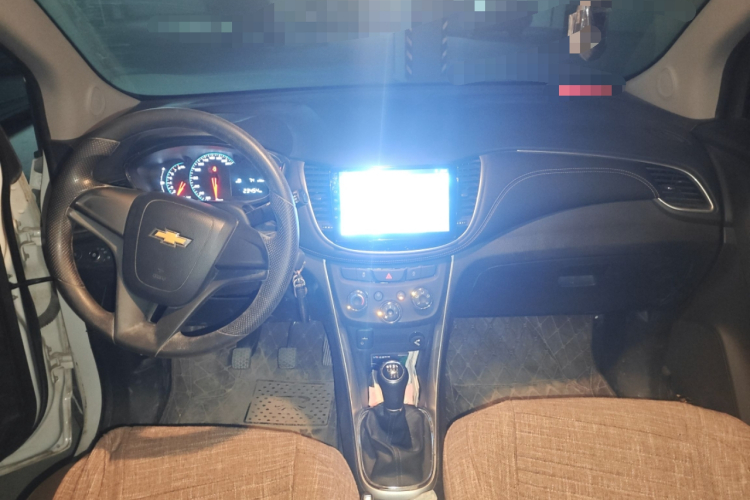 Chevrolet Tracker 2018 car image #11