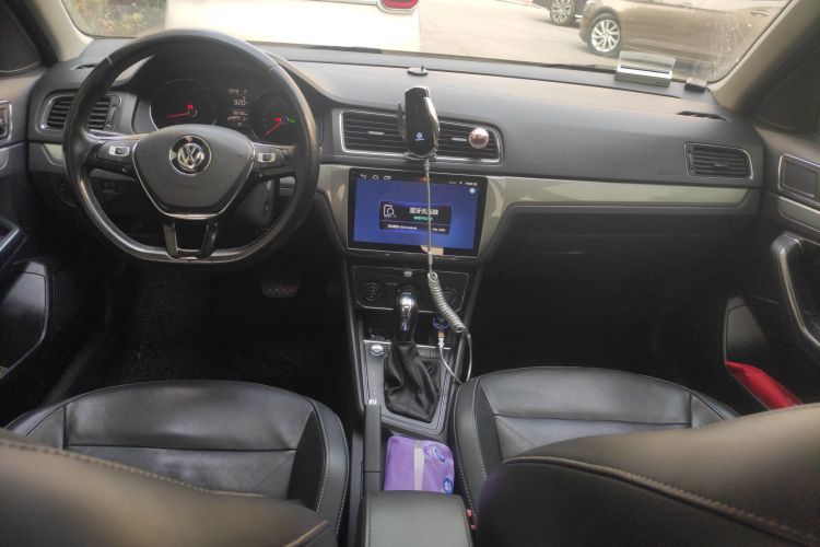 Volkswagen Gran Lavida 2017 immagine di auto #11