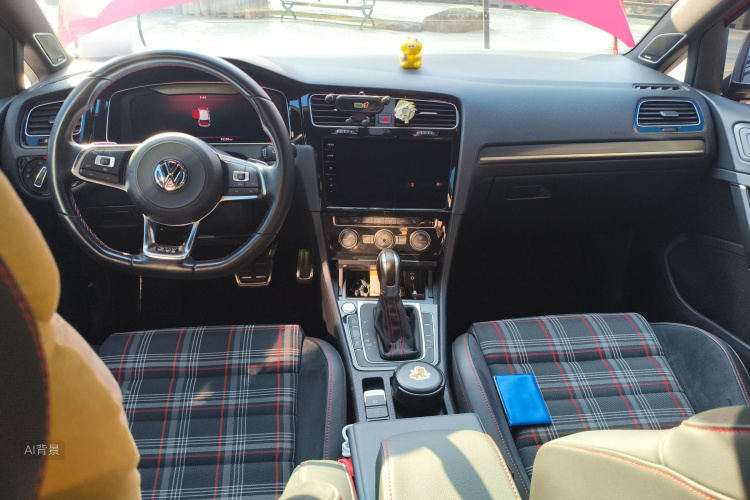 Volkswagen GolfGTI 2019 car image #11