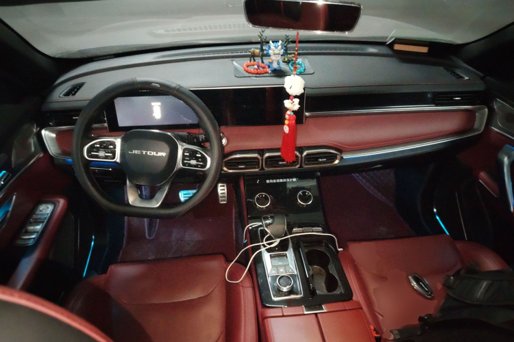 X70 PLUS 2022 car image #11
