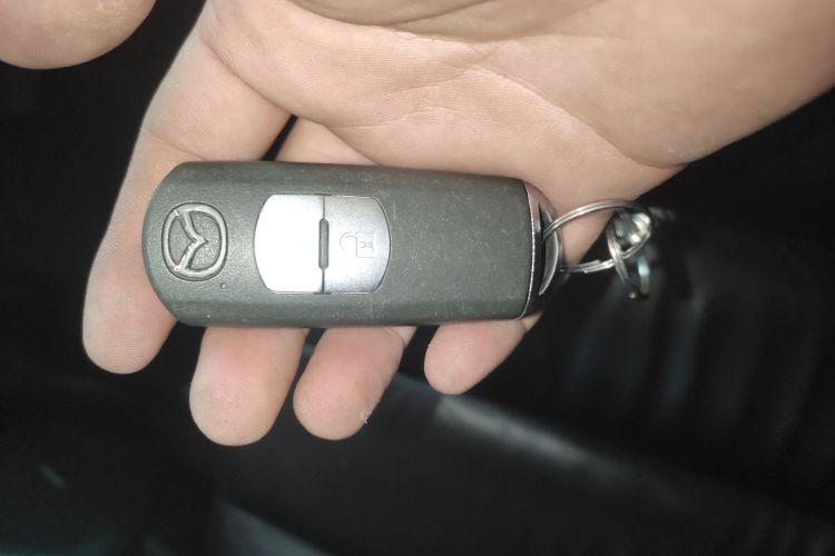 Mazda CX-7 2015 immagine di auto #11