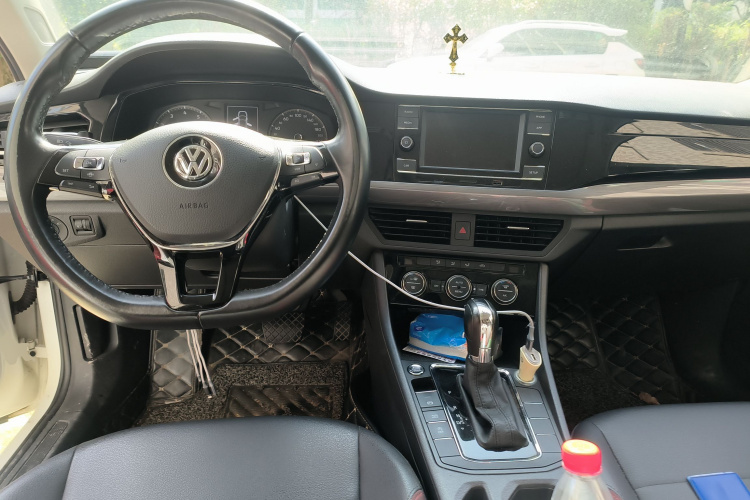 Volkswagen Bora 2019 #11 Volkswagen Bora 2019 car image #11