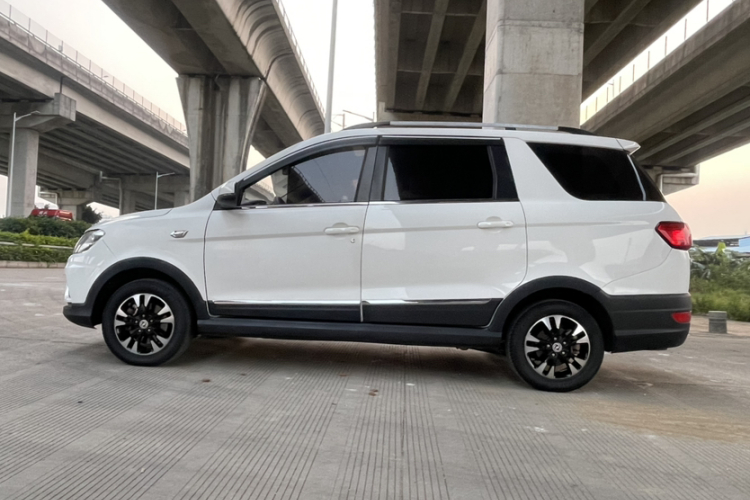2018 #11 2018 car image #11