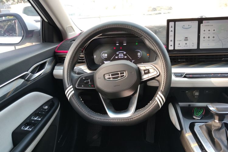 Emgrand L 2022 car image #11