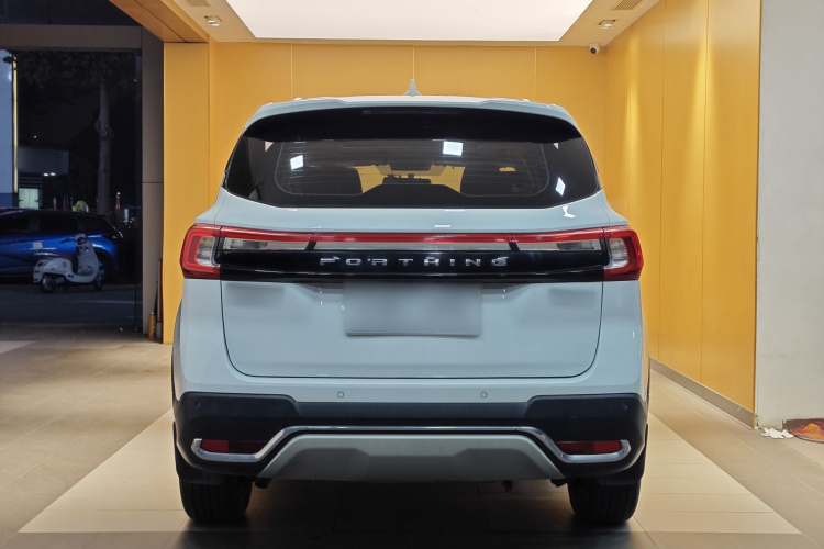 T5 2019 car image #11
