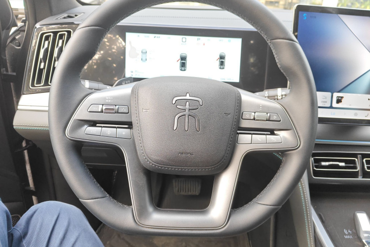 BYD SongL DM-i 2025 car image #11