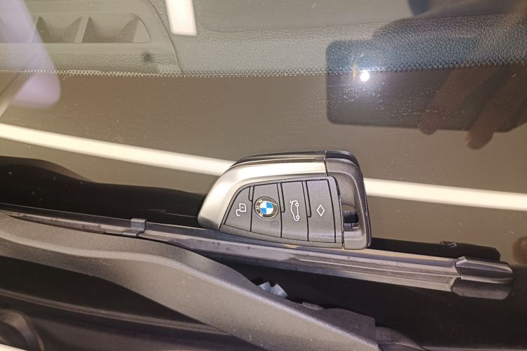 BMW 4 Series 2024 car image #11