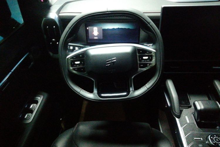 Jetour Traveller 2023 car image #11