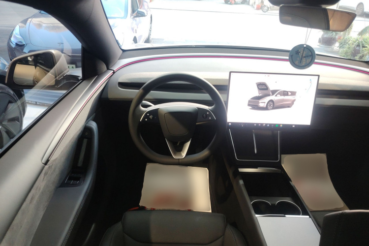 特斯拉 Model Y L 2025 汽车图片 #11