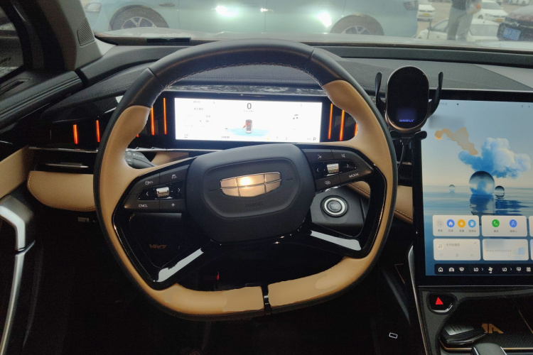 GEELY Boyue L 2023 car image #11