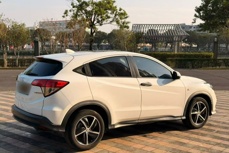 Honda VEZEL 2021 car image #11