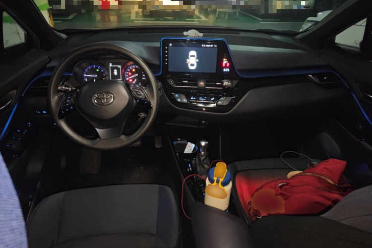 Toyota C-HR 2019 #11 Toyota C-HR 2019 car image #11