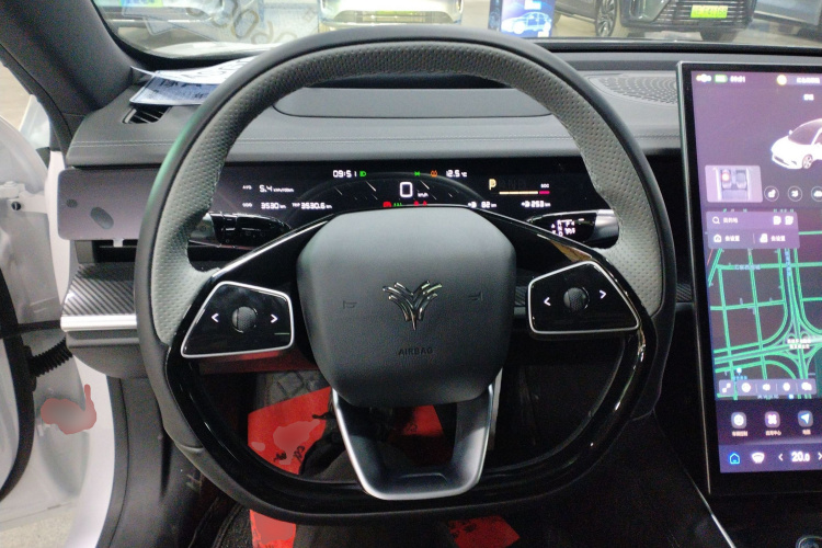 哪吒汽车 哪吒S猎装 2025 #11 哪吒汽车 哪吒S猎装 2025 汽车图片 #11