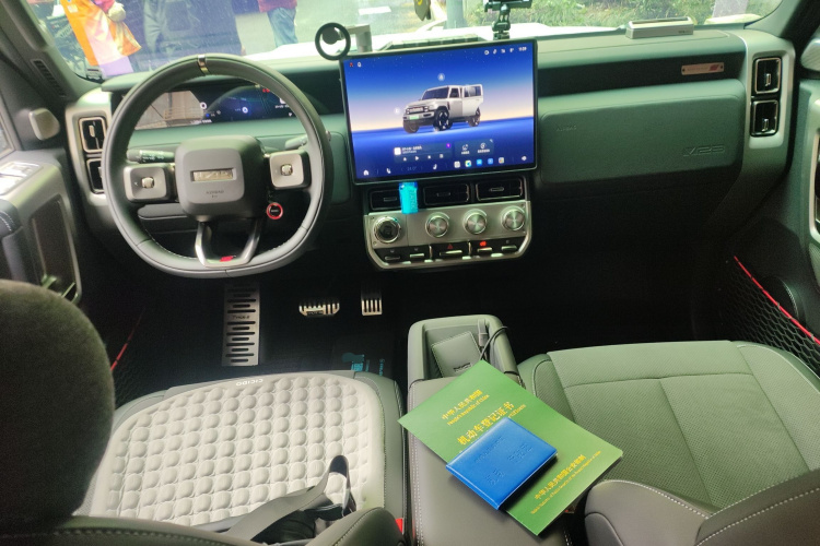 2025 immagine di auto #11