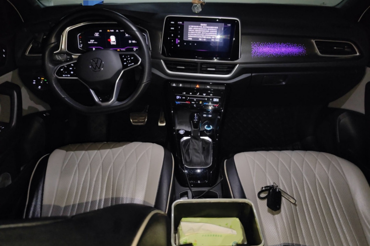 T-Roc 2023 car image #11