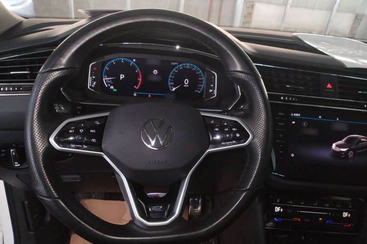 Volkswagen Tiguan X 2021 car image #11