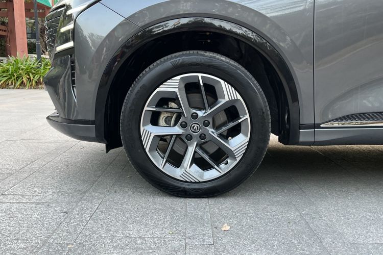 Changan CS75 Plus 2024 immagine di auto #11