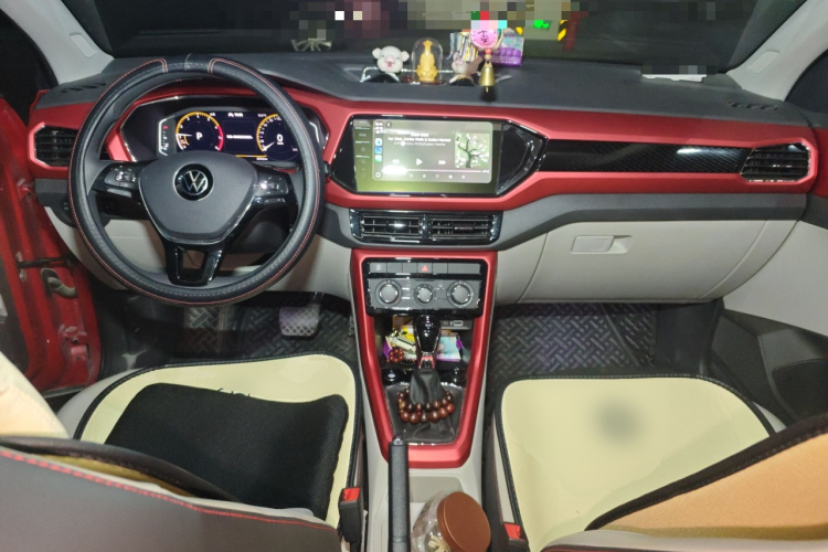 Volkswagen T-Cross 2022 car image #11
