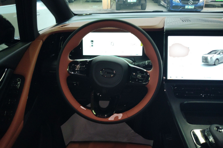 GAC Trumpchi E9 2025 #11 GAC Trumpchi E9 2025 car image #11