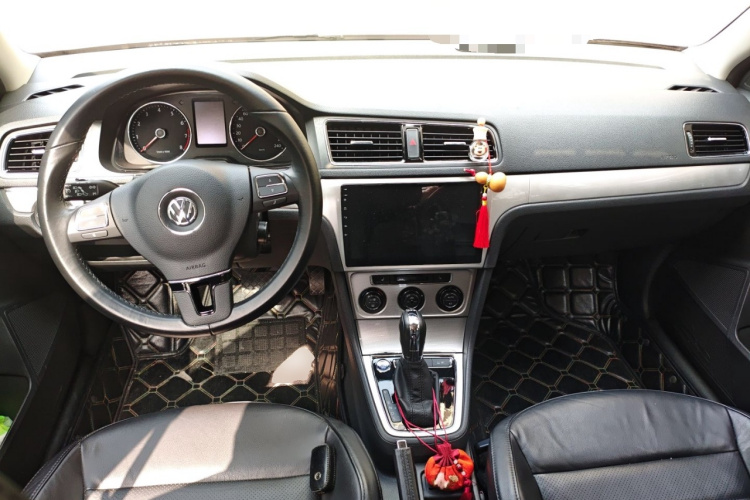 Volkswagen Gran Lavida 2014 immagine di auto #11